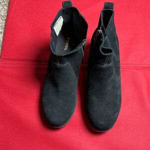 Sorel Black Zippered Footwear
